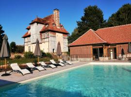 Les Manoirs des Portes de Deauville - Small Luxury Hotel Of The World, хотел близо до Голф игрище Amirauté, Довил