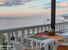 SEA VIEW TONIAS APARTMENTS Zeus