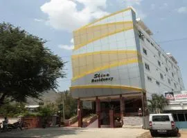 Shiva Residency just 500 meter girivalam road