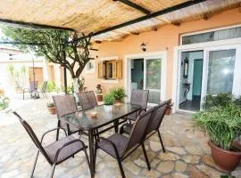 Garden House Kastellani-Ησυχη διαμονή με κήπο στην Κέρκυρα