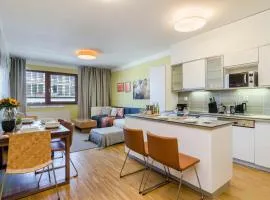 Luxury Center APT Garage Parking by Michal&Friends