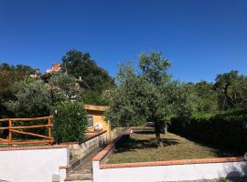 Casa Vacanze Nonna Suocera, atostogų namelis mieste San Severino