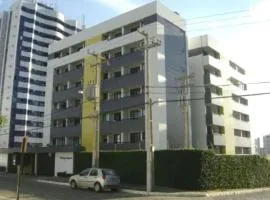 Apê 303 no Ed. Portal do Amazonas, B Universitário