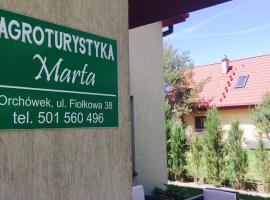 Marta, hotel in Okuninka