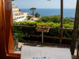 Guesthouse Coralba, hotel in zona Terme di Casamicciola, Ischia