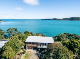 Tui Point, vacation rental in Surfdale