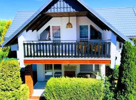 Holiday home Jarzębinowa – hotel w Rowach