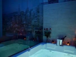 Nephele Luxury Suite, hotel with jacuzzis in Thessaloniki