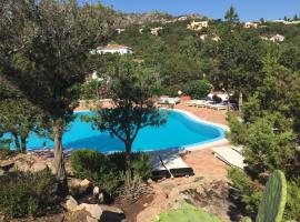 Le Antunne, hotel with jacuzzis in Porto Cervo