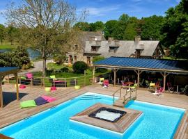 Le Petit Moulin du Rouvre, hotel with parking in Saint-Pierre-de-Plesguen