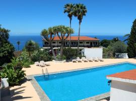 Apartamentos Miranda, hotel with pools in Breña Alta