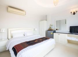 Baan Anodat, bed & breakfast σε Ban Bang Phai