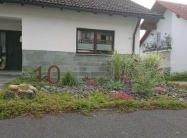 Ferienwohnung Sandner, hotelli kohteessa Nüdlingen