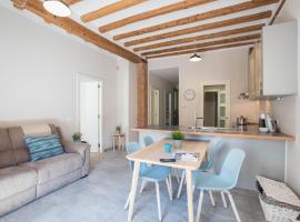 Can Salvans, apartment in Ripoll