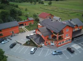 House Šapina, hotel di Korenica