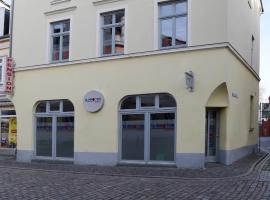 Pension am Pferdemarkt, cheap hotel in Güstrow