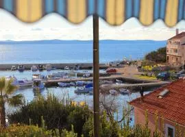 Apartment Tea with Sea View