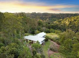 Tama Ridge Eco Retreat, מלון בFlaxton