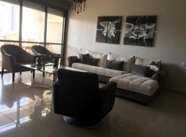 Apartment 2 bedrooms Central Location, hotel in Ashdod
