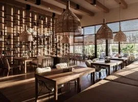 Manli Hotel Shanghai Pudong Airport Branch -Provide free shuttle buses to Pudong Airport and Disneyland