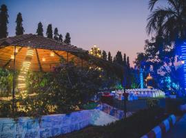 Pushp Vatika Resort & Lawns، فندق بالقرب من محطة بانفيل للقطارات، نافي مومباي