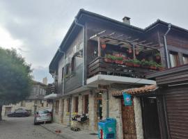 Guest House Juja, hotel cerca de Centro histórico de Nesebar, Nesebar