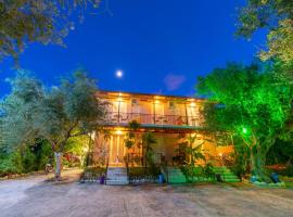 Studios Anna, hotel sa Kerion