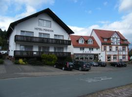 Gasthaus Hotel Pfeifferling, hotelli kohteessa Wolfhagen