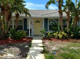 Steps from the Gulf of Mexico, hotel en Holmes Beach