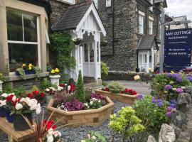 May Cottage B&B, hotel cerca de Parque temático World of Beatrix Potter, Bowness-on-Windermere