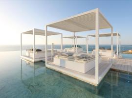 BLESS Hotel Ibiza - The Leading Hotels of The World: Es Cana'da bir otel