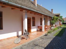 R&aacute;cz Fogad&oacute;