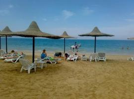 Royal Beach Resort, hotel near Ras Sudr Airfield, Ras Sedr