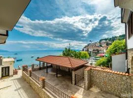 Urania Apartments