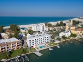 Provident Oceana Beachfront Suites, hotel in St Pete Beach