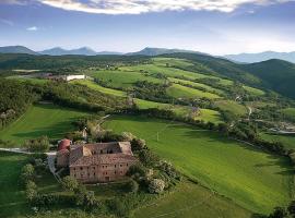 Agriturismo Girolomoni - Locanda: Isola del Piano'da bir kiralık tatil yeri