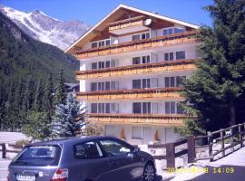 Haus Apollo, hotel v destinaci Saas-Almagell