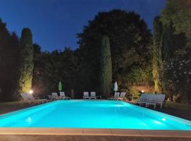 B&B La Terrazza – hotel w pobliżu miejsca Pole golfowe Chervò San Vigilio w mieście Pozzolengo