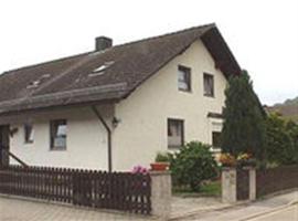 Ferienwohnung Resi, hotel en Dollnstein