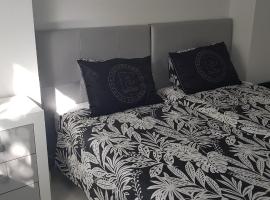 Bubu Beach 2-B, Privatzimmer in Los Cristianos