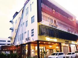 De House Hotel: Sibu şehrinde bir otel