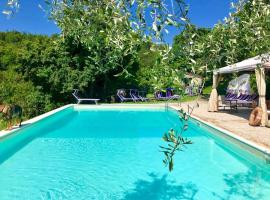 Ala di Maniero in Agriturismo Valdrago in Toscana, nel Verde Mugello sulle Colline di Firenze, hotel em Borgo San Lorenzo