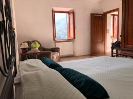 casa in montagna comfort sport & relax, hotel u gradu 'San Potito'