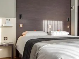 Le Merceny Motel