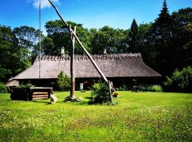 Kotka Farm, viešbutis su vietomis automobiliams mieste Saareküla