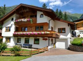 Ferienwohnung Bergblick, hotel v destinácii Schmirn