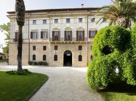 Villa Corallo, hotelli, jossa on pysäköintimahdollisuus kohteessa SantʼOmero