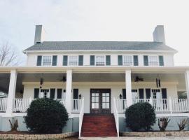 Dahlonega Resort and Vineyard, hotel v destinaci Dahlonega