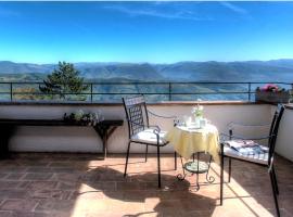 Casa Vacanze Assisi บ้านพักในสเปลโล