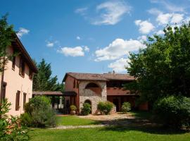 Antico Borghetto - Casa Vacanze – hotel dla rodzin w mieście Savelli